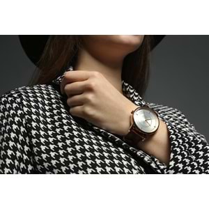 Royal Red Velvet Gold Watch